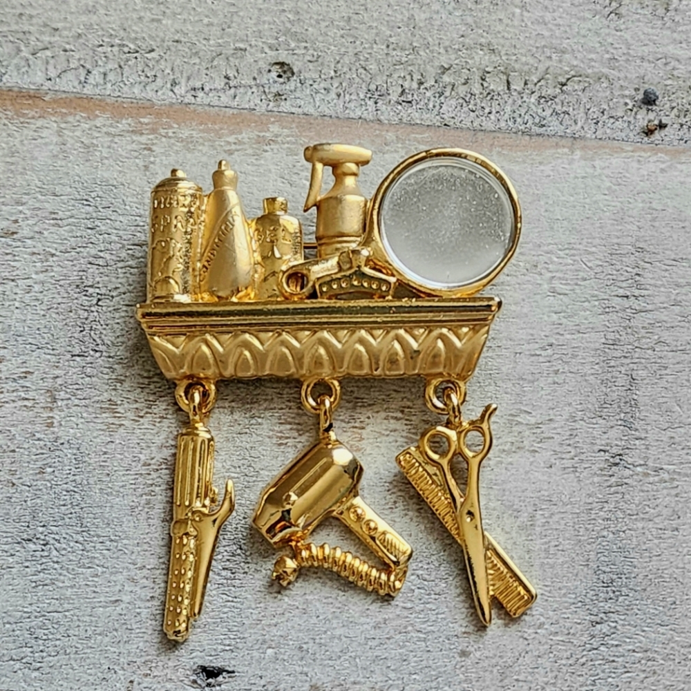 Vintage Hairdresser Goldtone Brooch